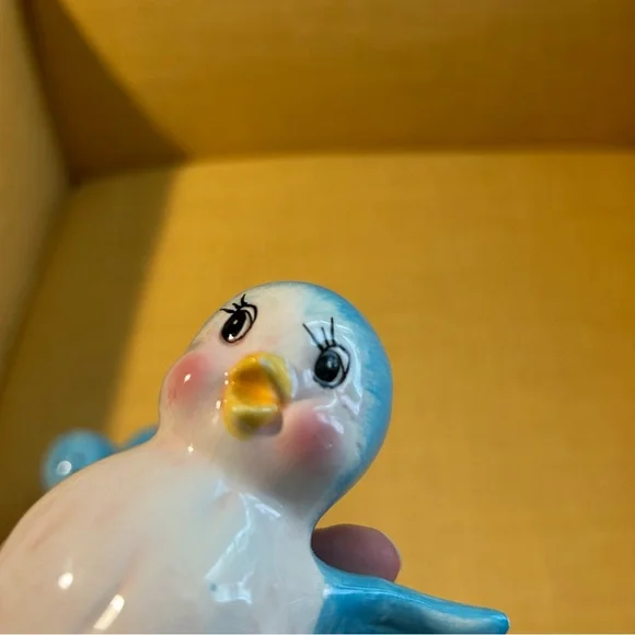 Vintage Bluebird Salt & Pepper Shakers blue white yellow pink anthropomorphic - Picture 8 of 11
